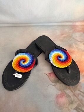 Women's Black Thong Sandals with Multicolor Beaded Spiral